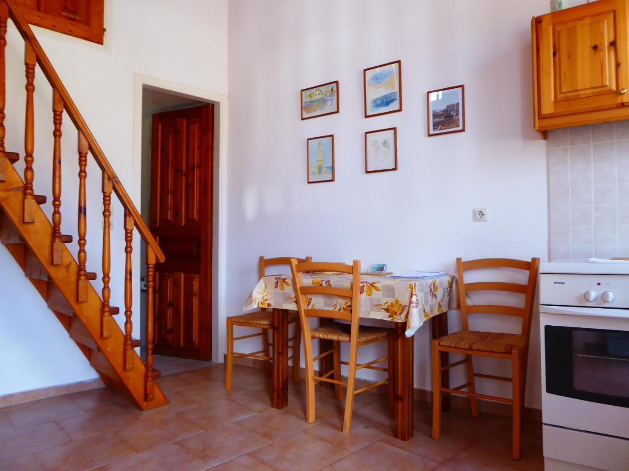 Villa Yorgos Chalki Town Exterior photo