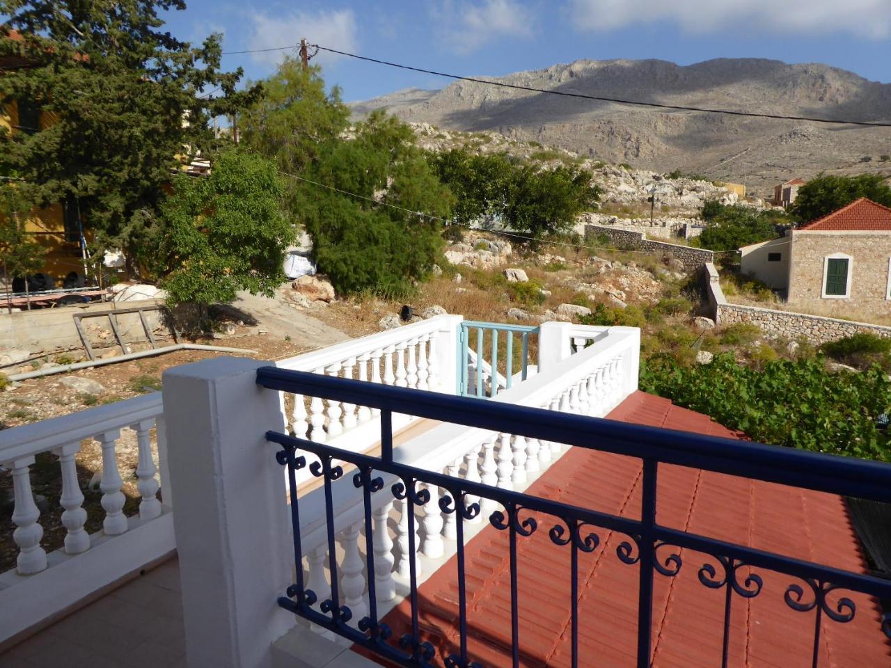 Villa Yorgos Chalki Town Exterior photo